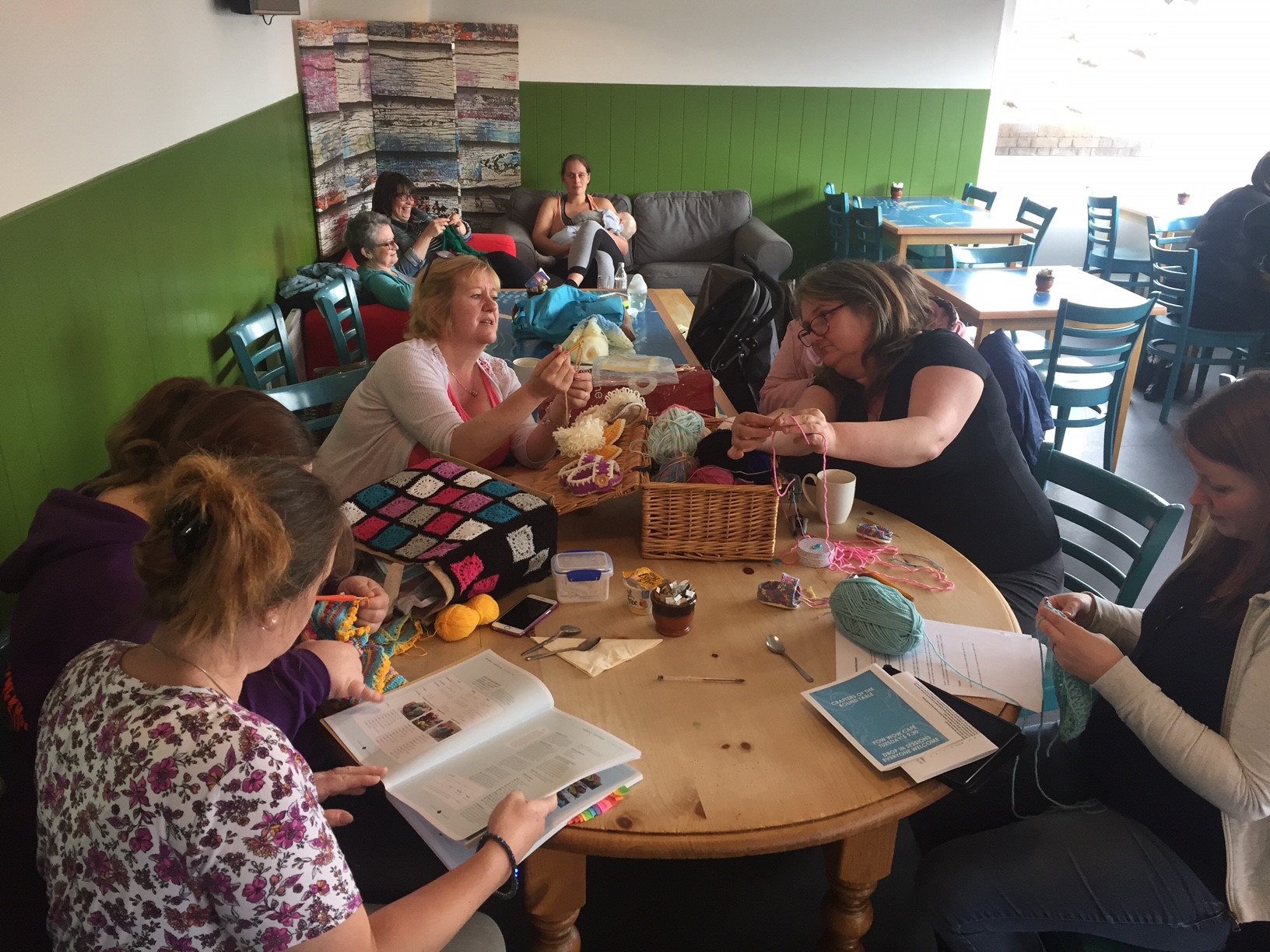 Teignmouth’s Pow Wow cafe & the Crafters of Round Table